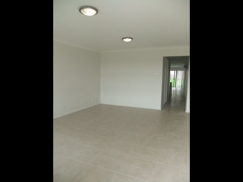 2/141 McMahon Way, Singleton NSW 2330