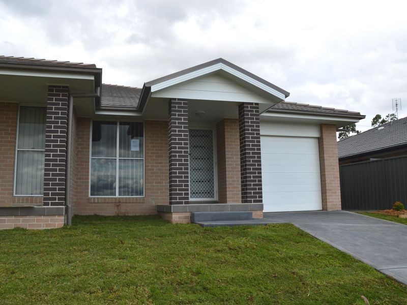 2/139 McMahon Way, Singleton NSW 2330