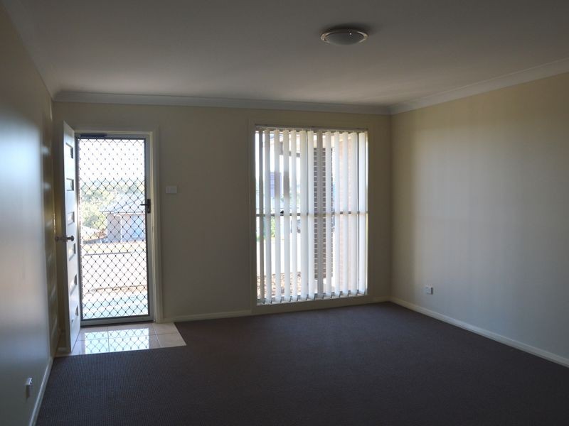 2/139 McMahon Way, Singleton NSW 2330