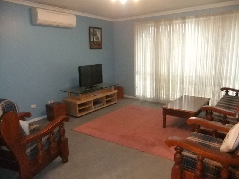 7 Casey Drive, Singleton NSW 2330