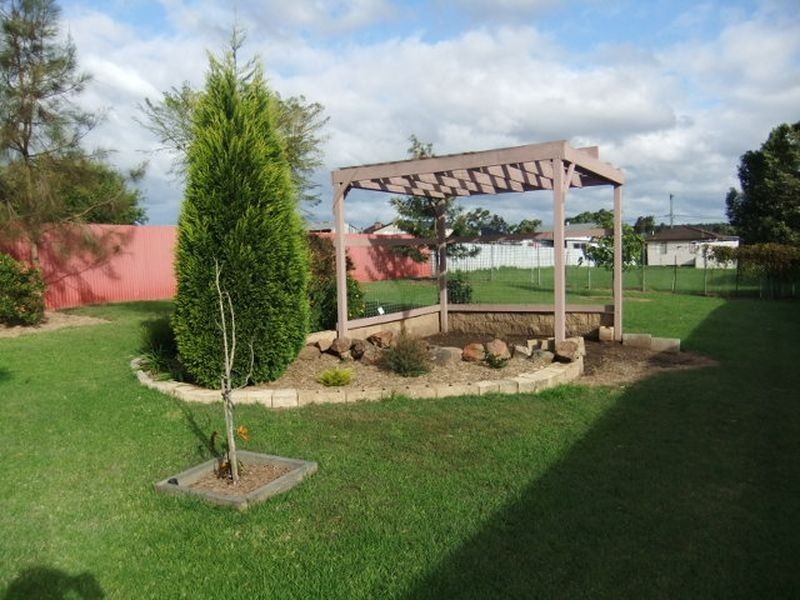 40 Kent Street, Greta NSW 2334