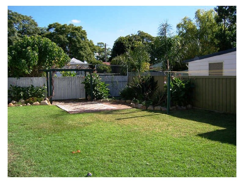 23 Bathurst Street, Singleton NSW 2330
