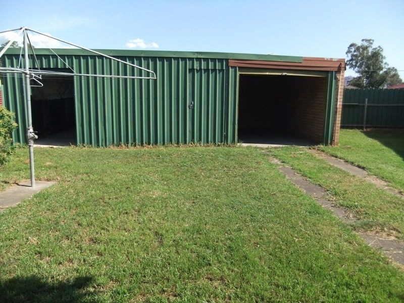11 Dalton Avenue, Singleton NSW 2330