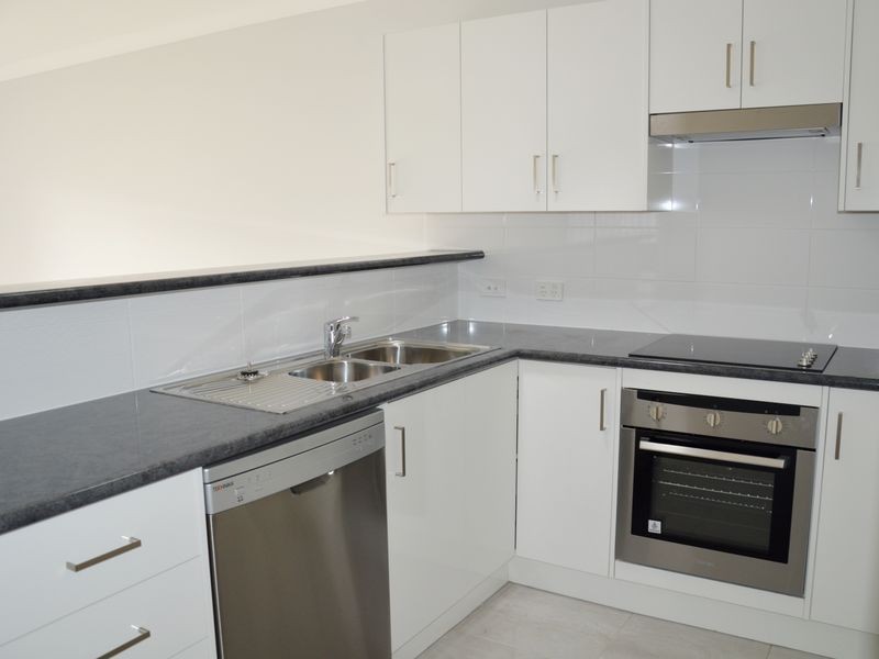 2/5 Pioneer Road, Singleton NSW 2330