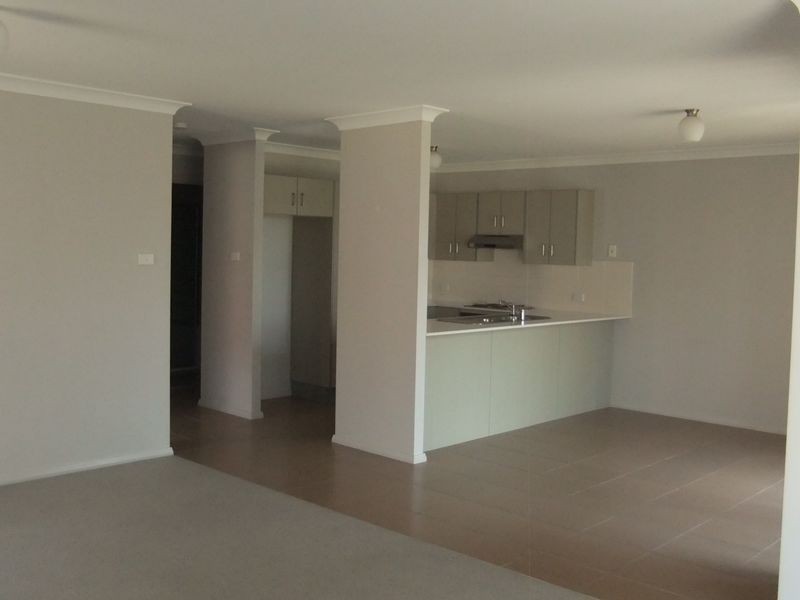 2/80 Wattle Ponds Road, Singleton NSW 2330