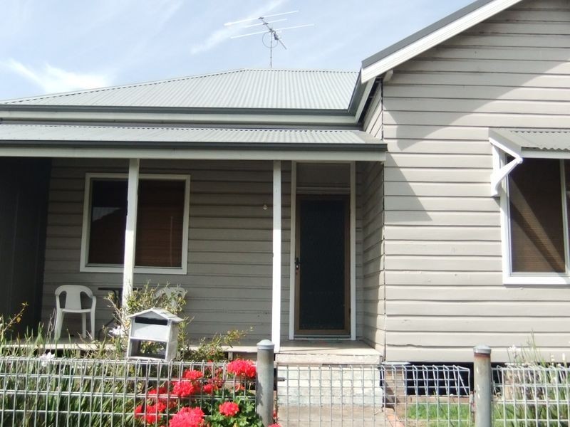 11 Frederick Street, Singleton NSW 2330