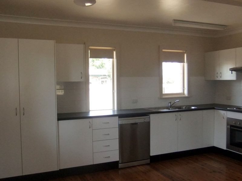 19 Wentworth Avenue, Singleton NSW 2330