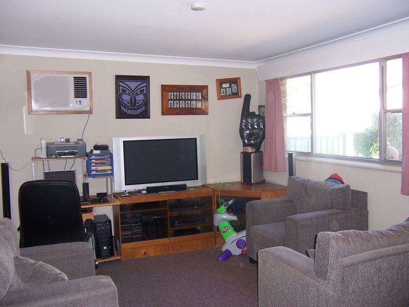25 Barton Avenue, Singleton NSW 2330
