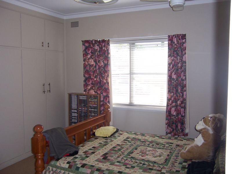 25 Barton Avenue, Singleton NSW 2330