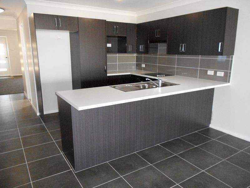 1/40 Broomfield Crescent, Singleton NSW 2330