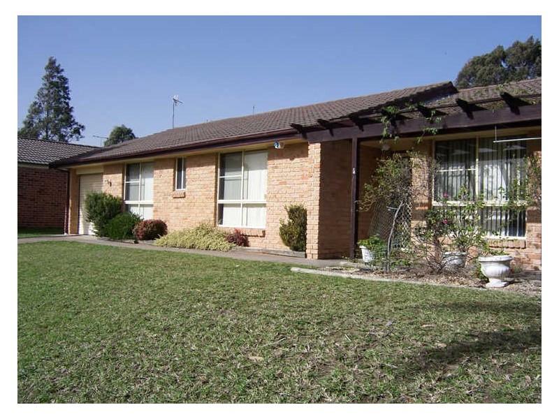 2 Wilmot Place, Singleton NSW 2330