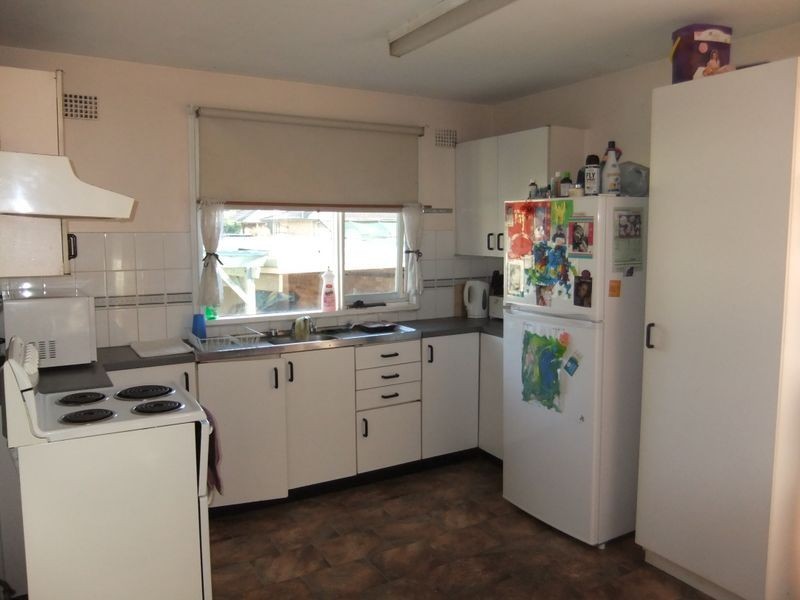 7 Waterhouse Avenue, Singleton NSW 2330