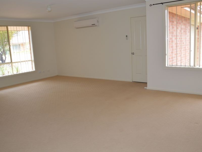 3 James House Close, Singleton NSW 2330