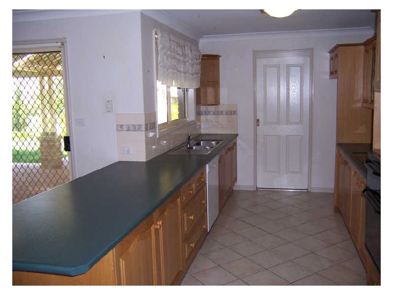 39 Casey Drive, Singleton NSW 2330