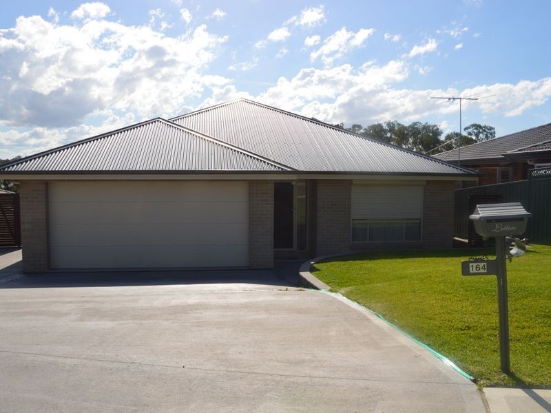 164 McMahon Way, Singleton NSW 2330