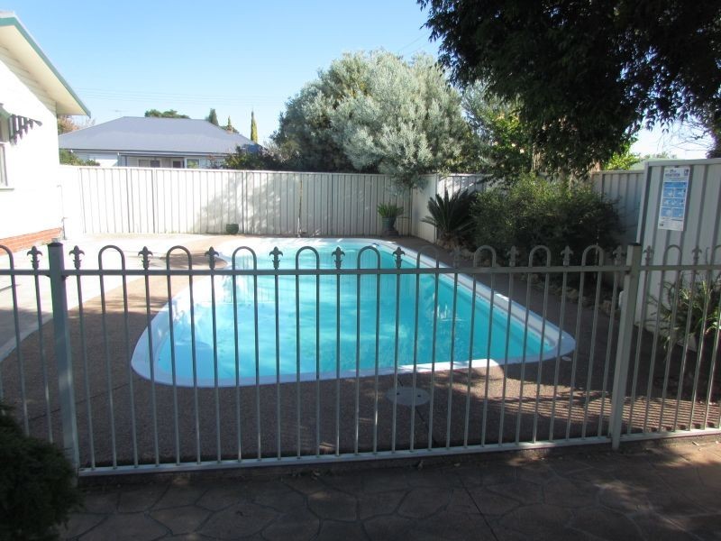 7 Kent Street, Singleton NSW 2330