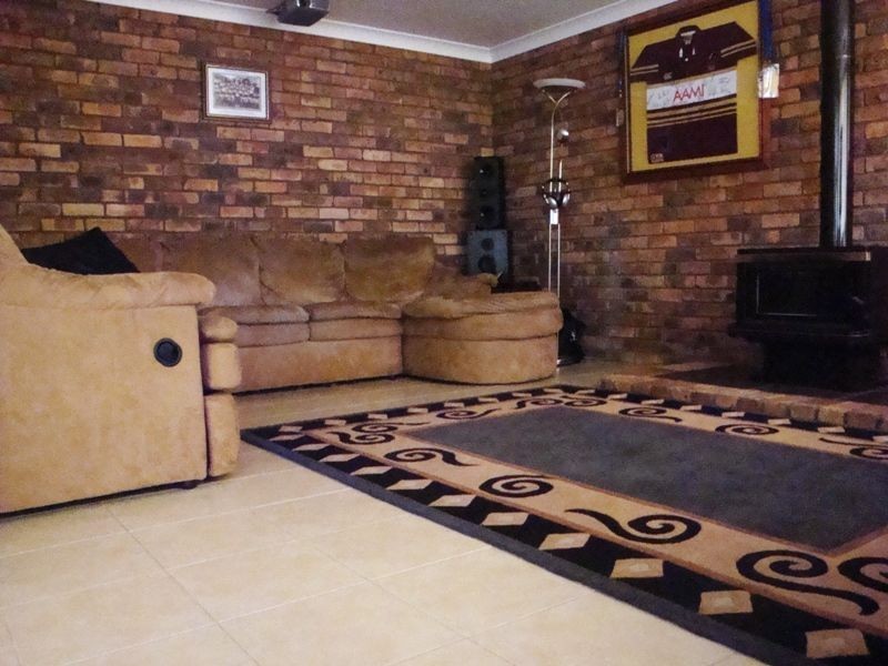 2 Coe Place, Singleton NSW 2330