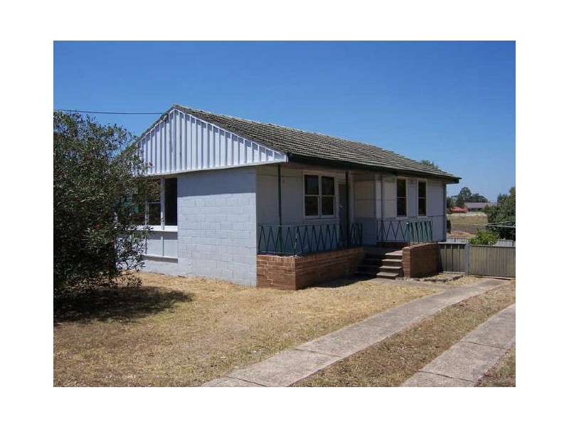 42 White Avenue, Singleton NSW 2330