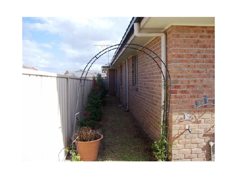 6 Edna Close, Singleton NSW 2330