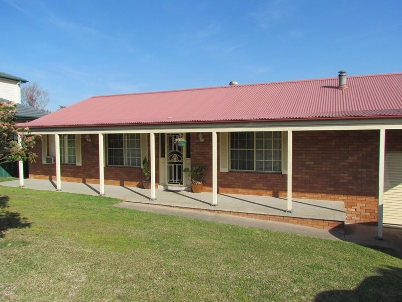6 Cunningham Parade, Singleton NSW 2330