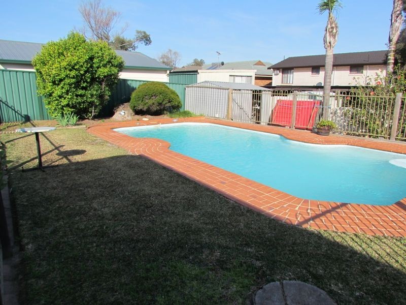 6 Cunningham Parade, Singleton NSW 2330