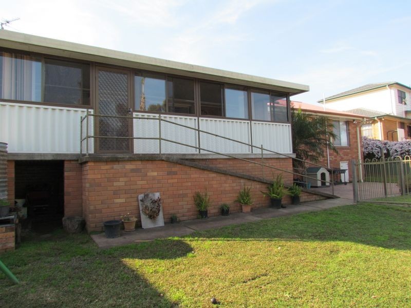 6 Cunningham Parade, Singleton NSW 2330