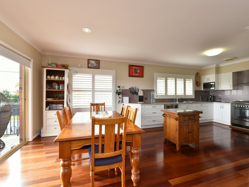 62 Queen Street, Singleton NSW 2330