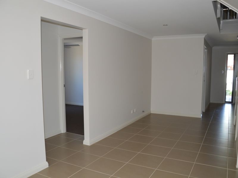 2/5 King Street, Singleton NSW 2330