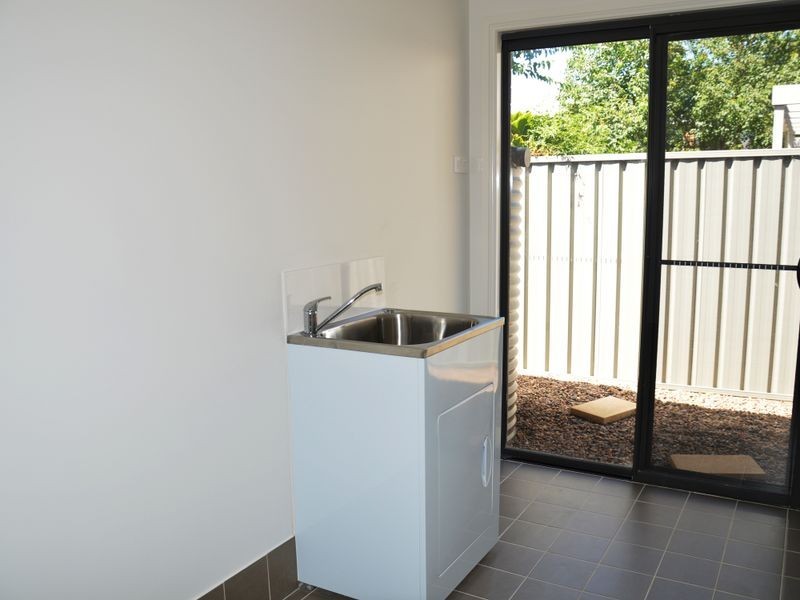 2/5 King Street, Singleton NSW 2330