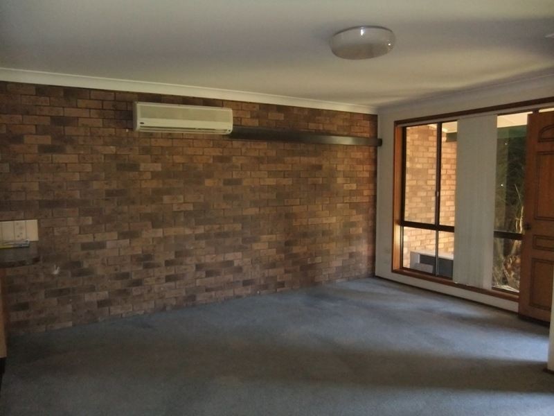 8/2 Grainger Crescent, Singleton NSW 2330