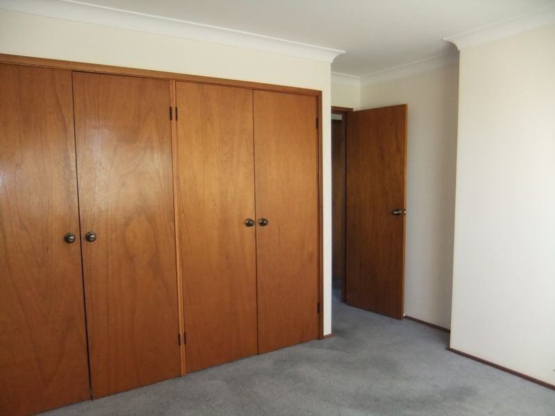 8/2 Grainger Crescent, Singleton NSW 2330