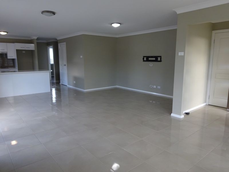 1 McGrogan Avenue, Singleton NSW 2330