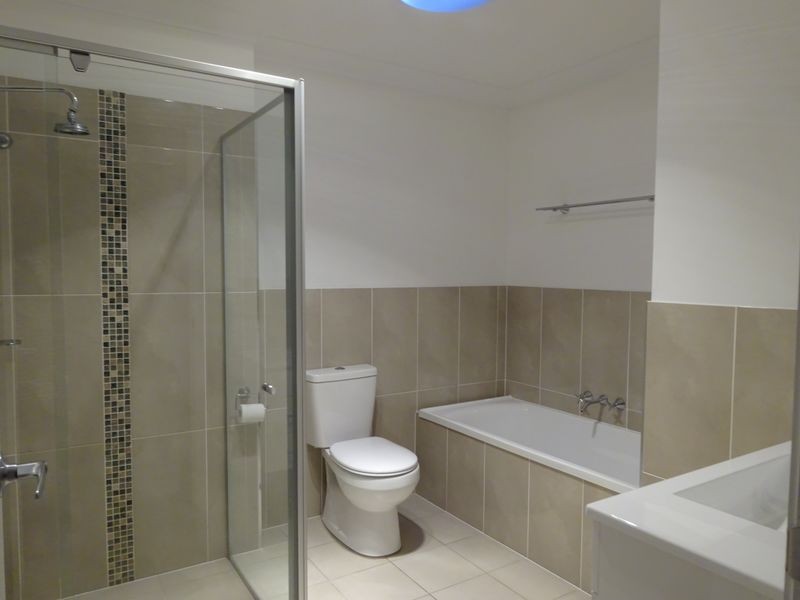 1 McGrogan Avenue, Singleton NSW 2330