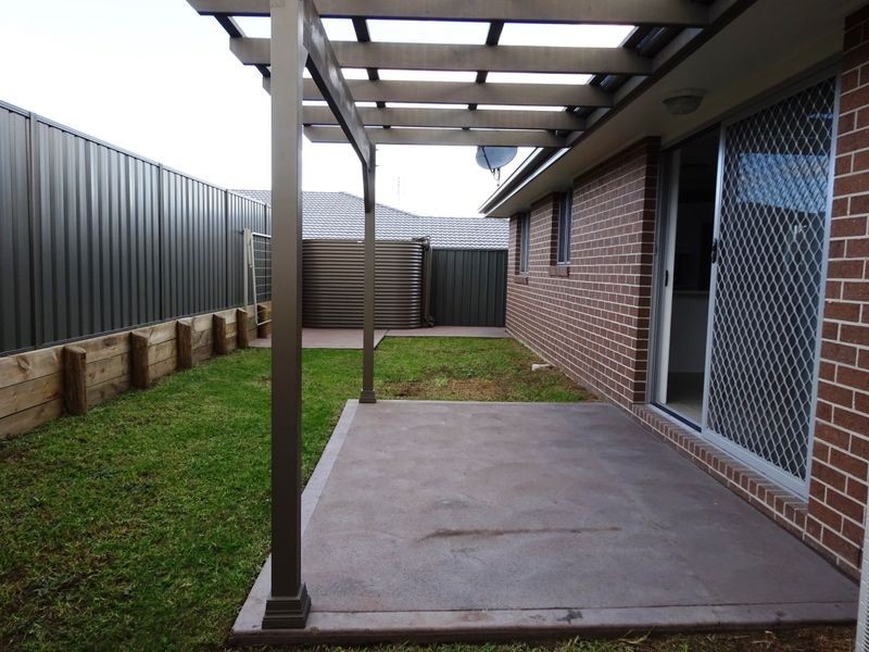 1 McGrogan Avenue, Singleton NSW 2330