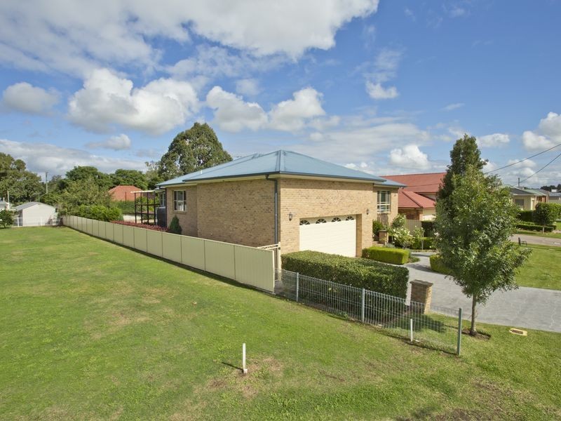 30 Bowden Street, Singleton NSW 2330