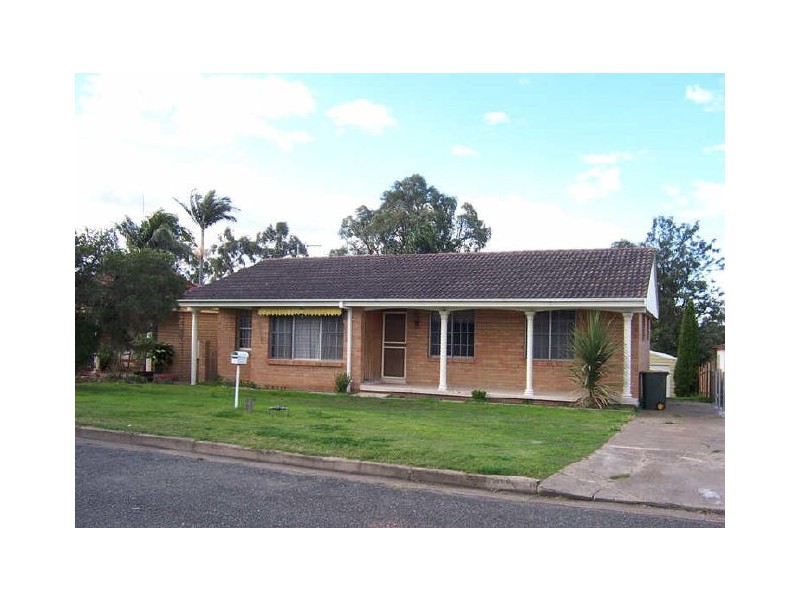 64 Lawson Avenue, Singleton NSW 2330