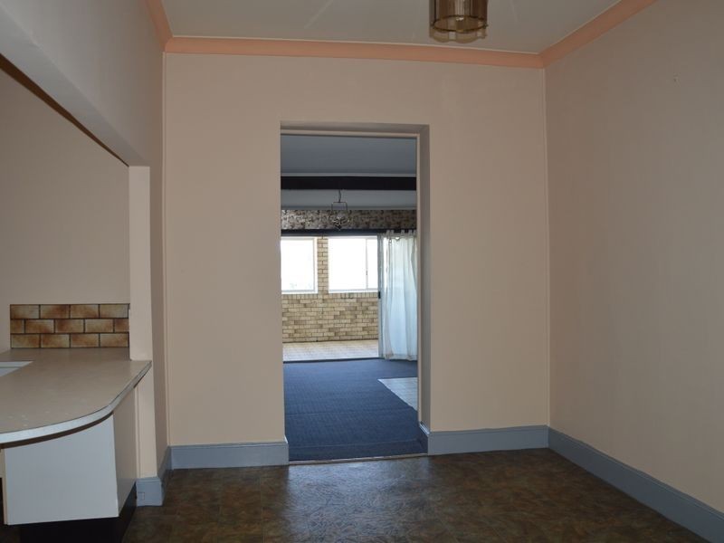 2/26 George Street, Singleton NSW 2330