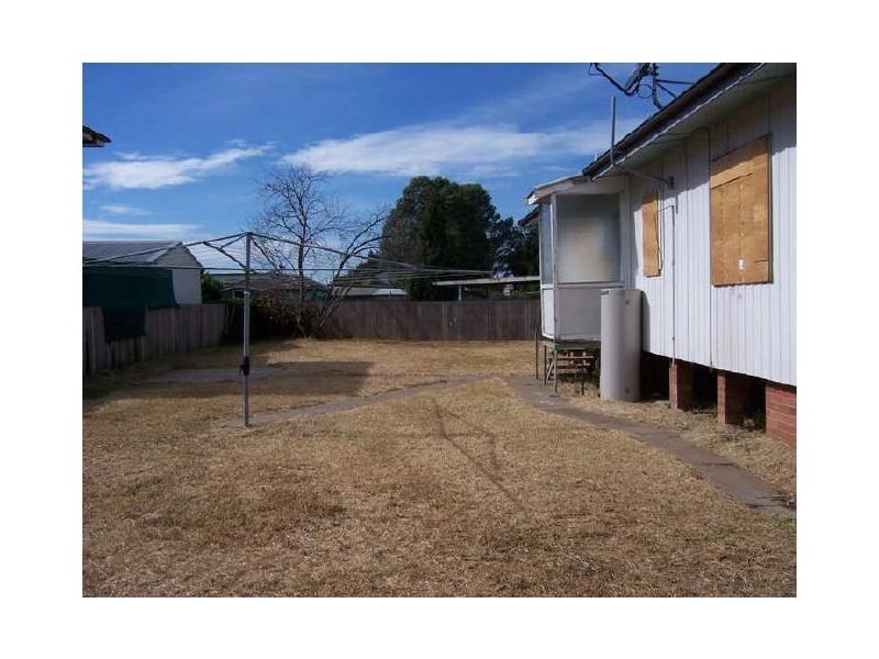 3 Moore Close, Singleton NSW 2330