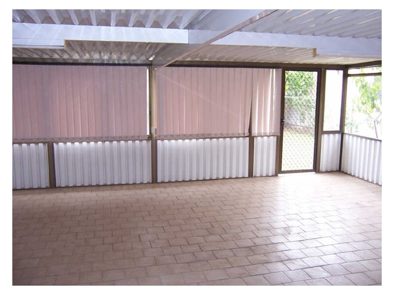 94 Blaxland Avenue, Singleton NSW 2330