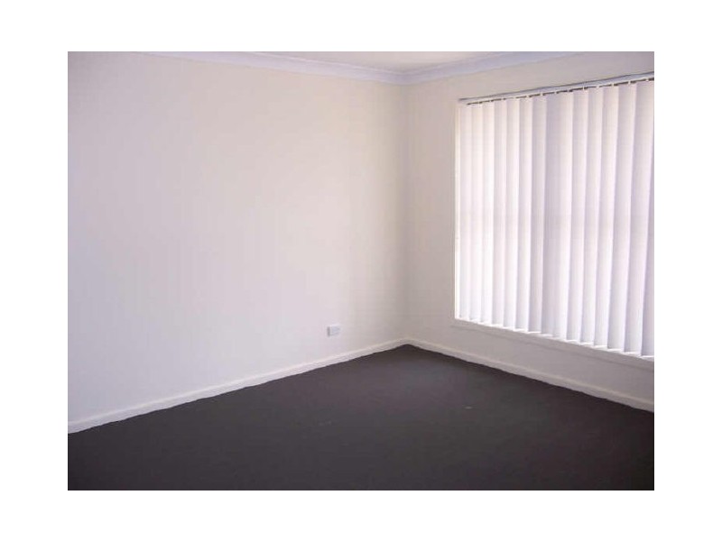 2/67 Casey Drive, Singleton NSW 2330