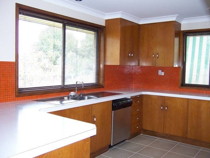 2 James Cook Avenue, Singleton NSW 2330