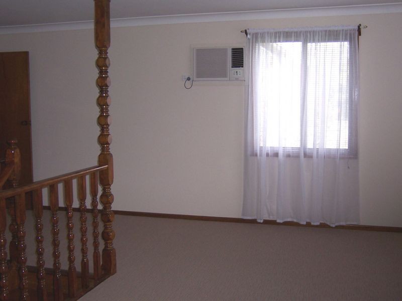 2 James Cook Avenue, Singleton NSW 2330