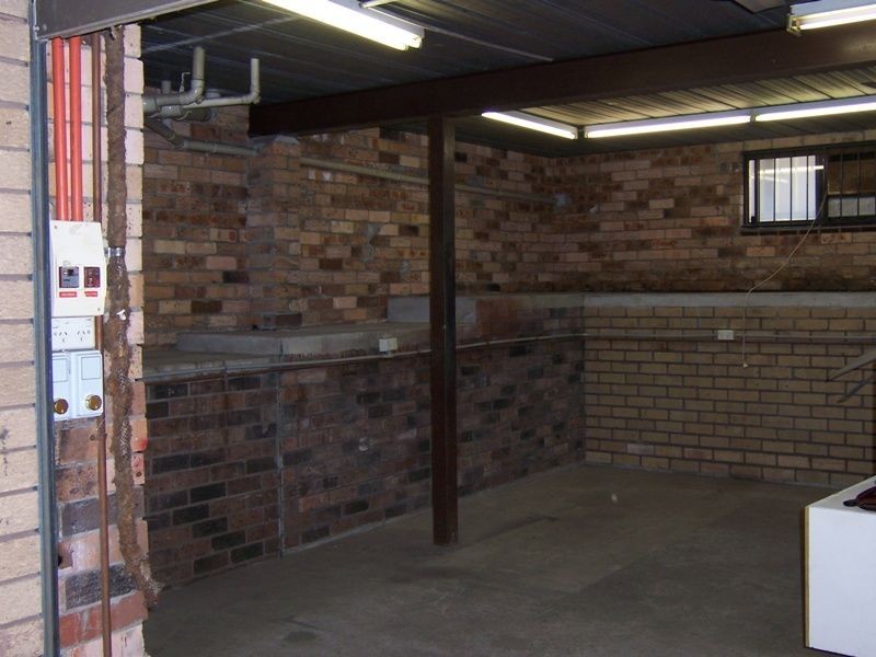 2 James Cook Avenue, Singleton NSW 2330