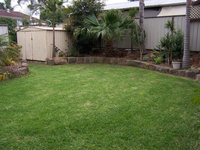 2 James Cook Avenue, Singleton NSW 2330