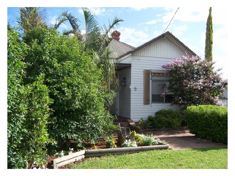 9 Albert Street, Singleton NSW 2330