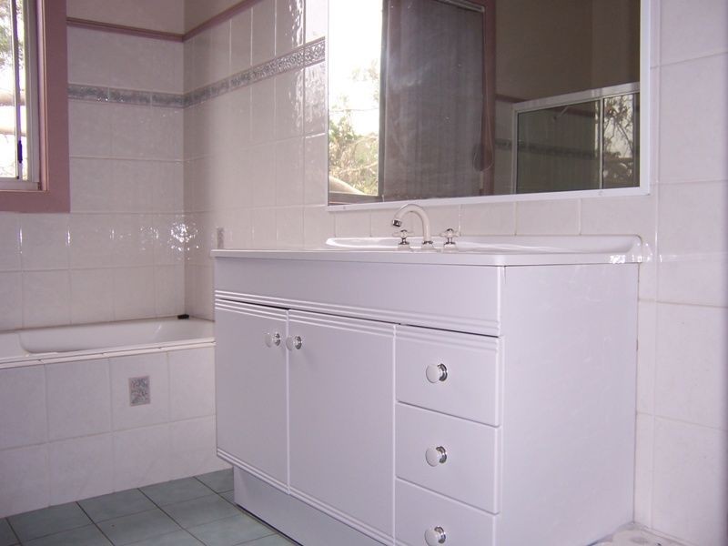 5 Lindsay Street Belford Equestrian Centre, Belford NSW 2335