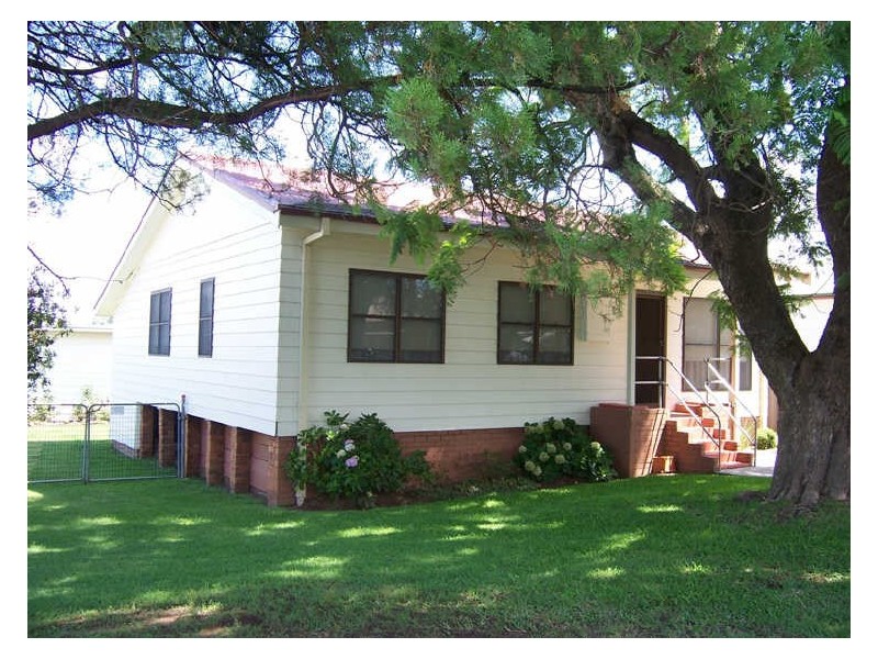 35 Buchan Avenue, Singleton NSW 2330