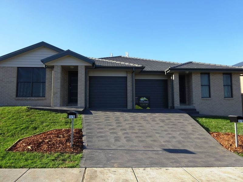 2/5 Lambkin Street, Singleton NSW 2330