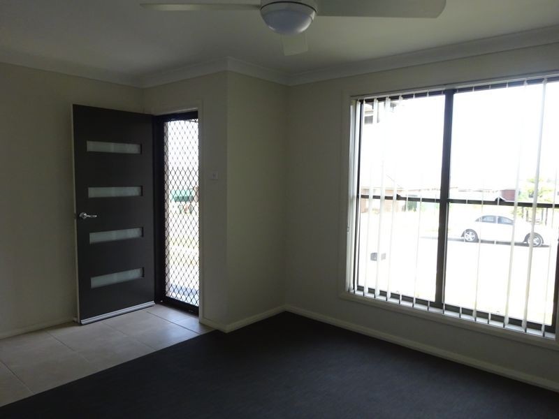 2/5 Lambkin Street, Singleton NSW 2330