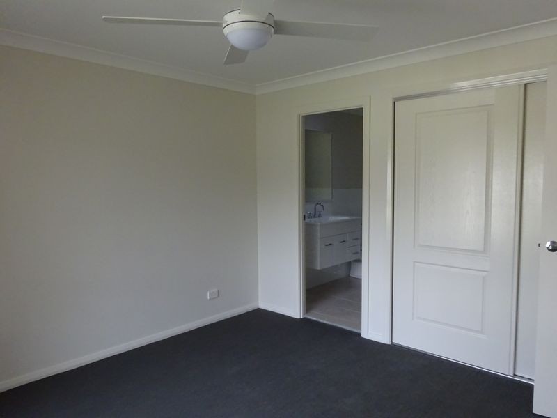 2/5 Lambkin Street, Singleton NSW 2330